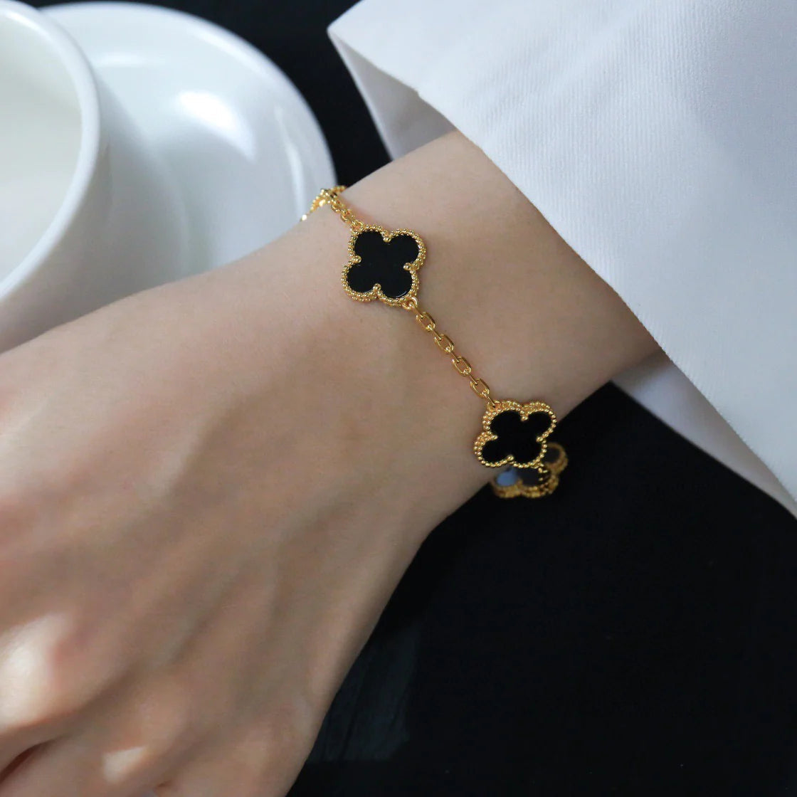 [Spark] CLOVER 5 MOTIF ONYXS BRACELET COLLECTION
