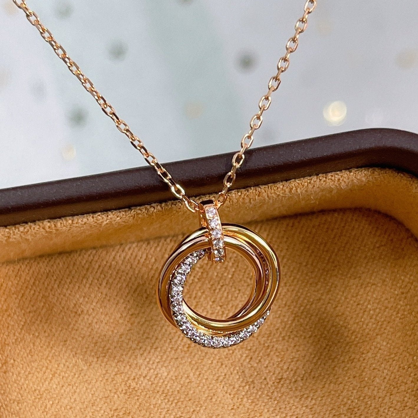[Spark]TRINITY NECKLACE SILVER GOLD PINK GOLD DIAMONDS
