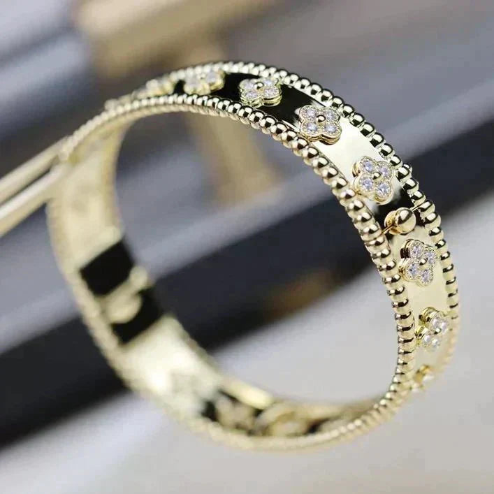 [Spark]CLOVER BRACELET 8MM DIAMONDS