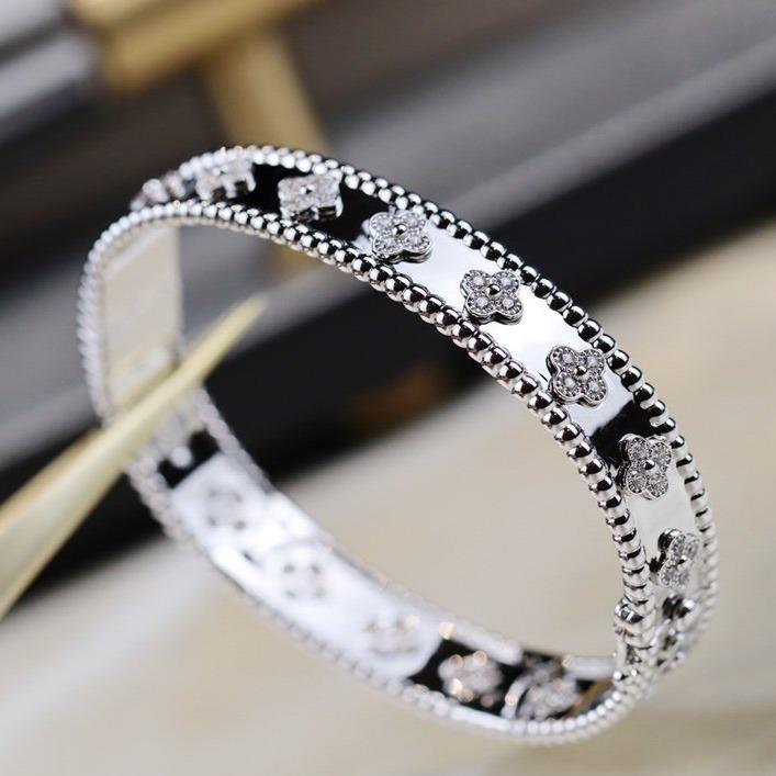 [Spark]CLOVER BRACELET 8MM DIAMONDS