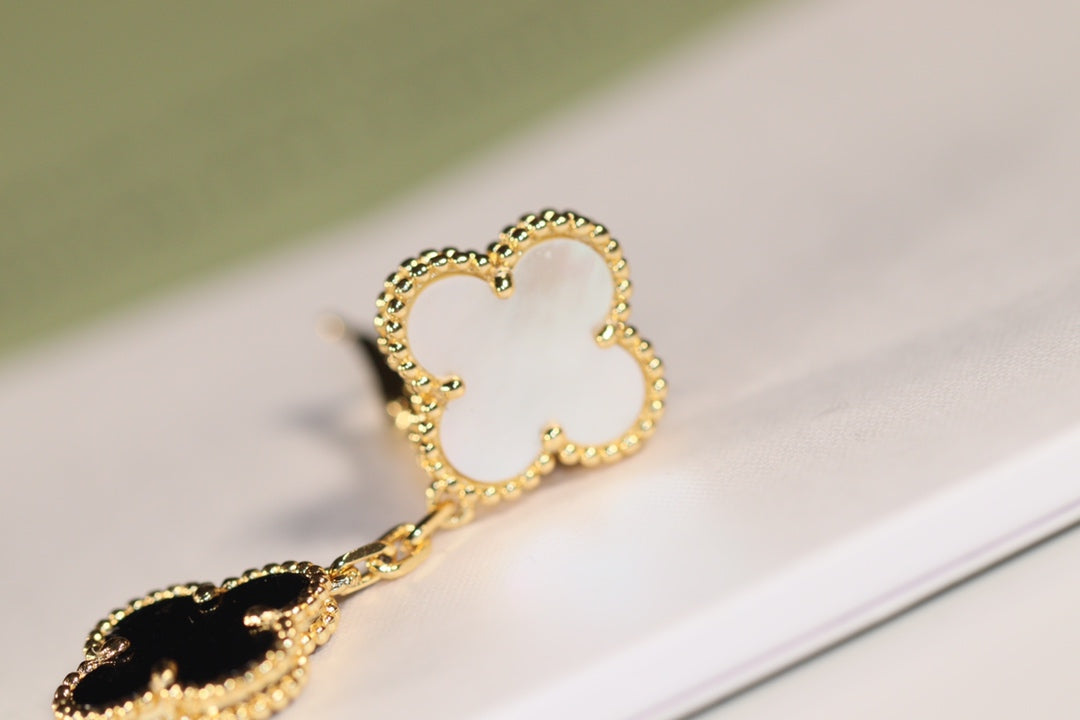 [Spark]CLOVER EARRINGS GOLD ONYX MOP 3 MOTIF