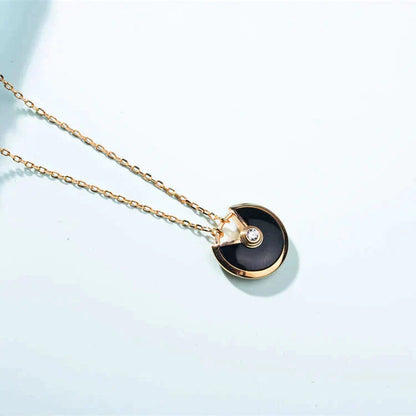 [Spark]AMULETTE GOLD CARNELIAN ONYX NECKLACE