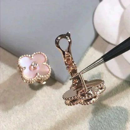 [Spark]CLOVER MEDIUM 1 MOTIFS  PINK MOP DIAMOND EARRINGS
