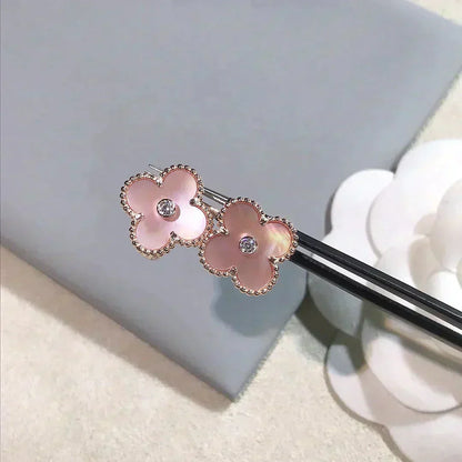 [Spark]CLOVER MEDIUM 1 MOTIFS  PINK MOP DIAMOND EARRINGS