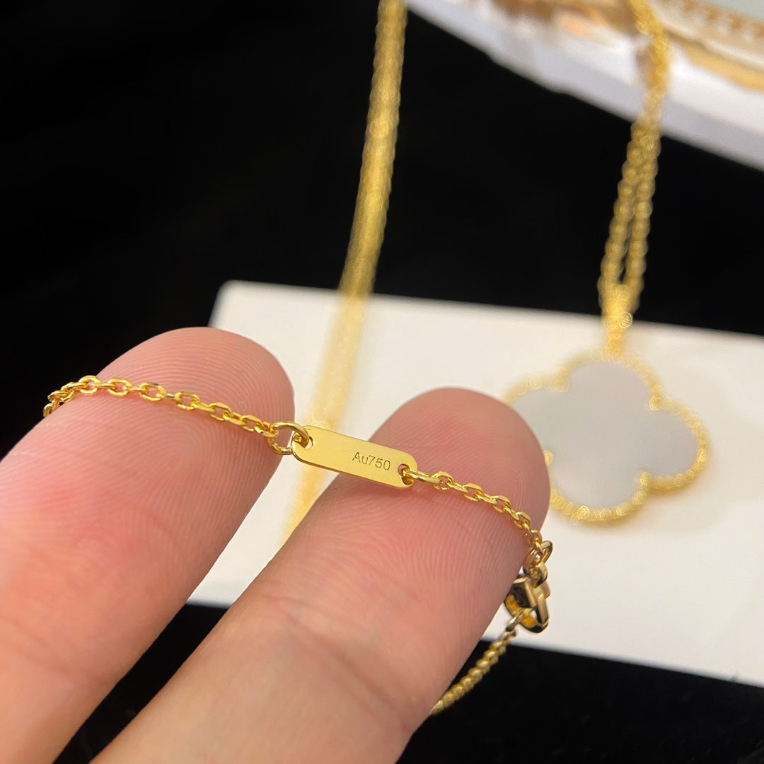 [Spark]CLOVER 25MM MOP LARGE PENDANT NECKLACE