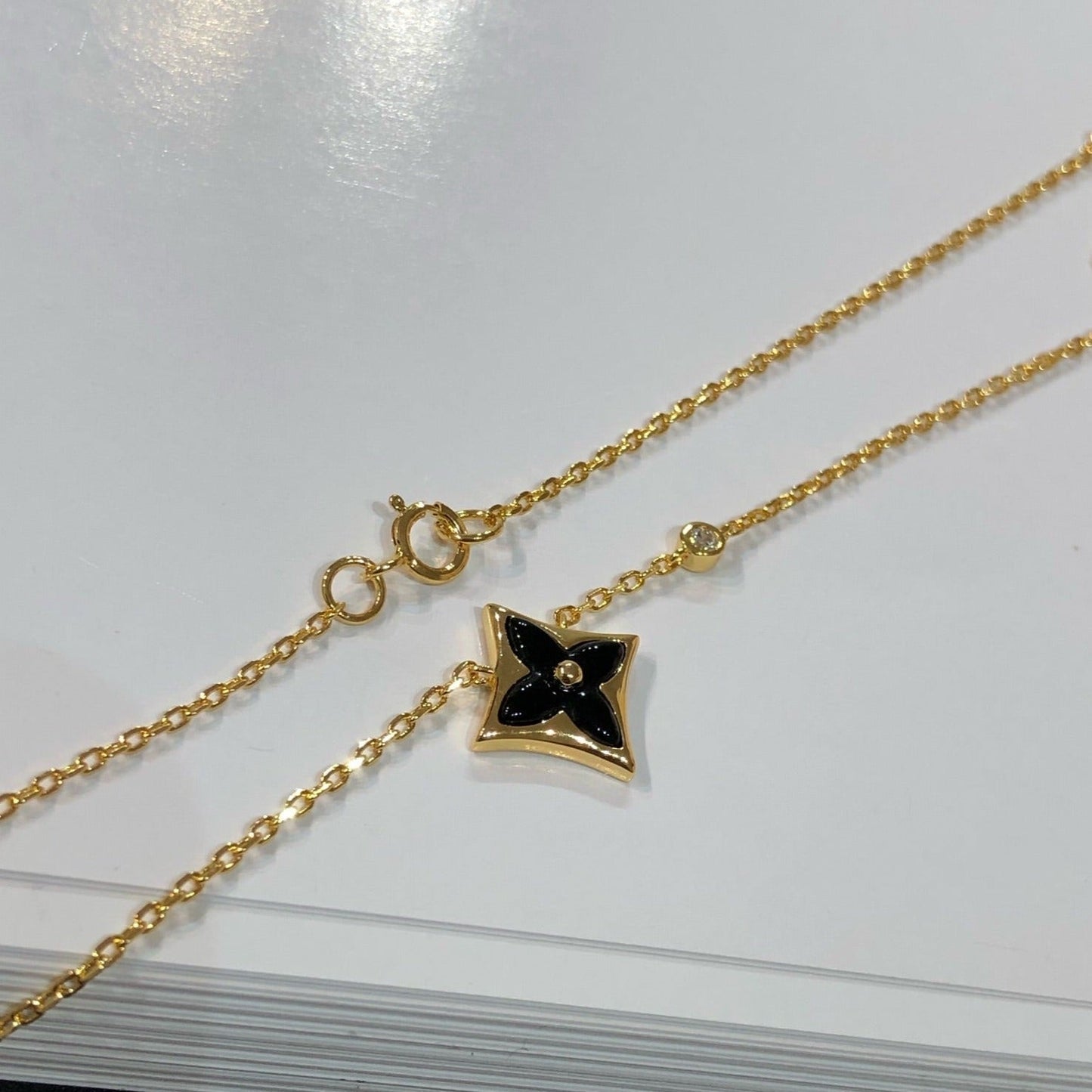 [Spark]STAR BLACK MOP NECKLACE
