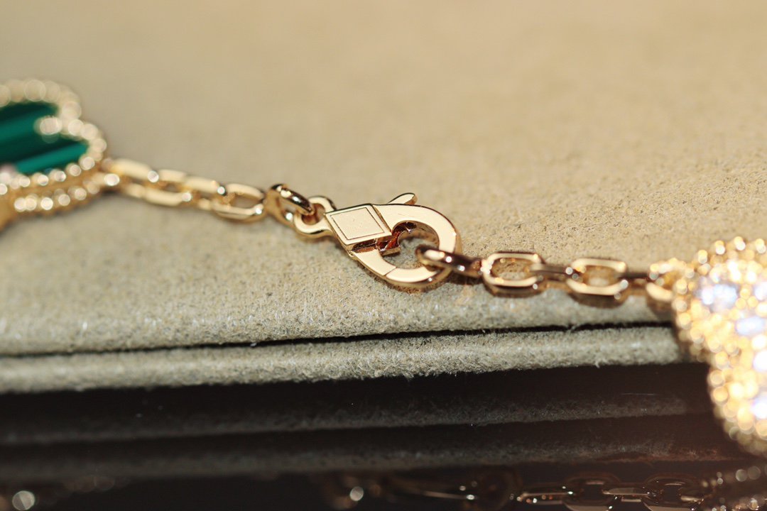[Spark]CLOVER 20 MOTIFS ONYX Spark GOLD