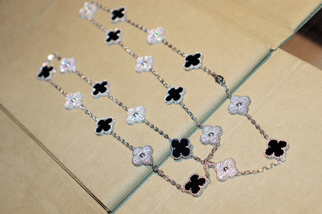 [Spark]CLOVER 20 MOTIFS ONYX DIAMOND SILVER
