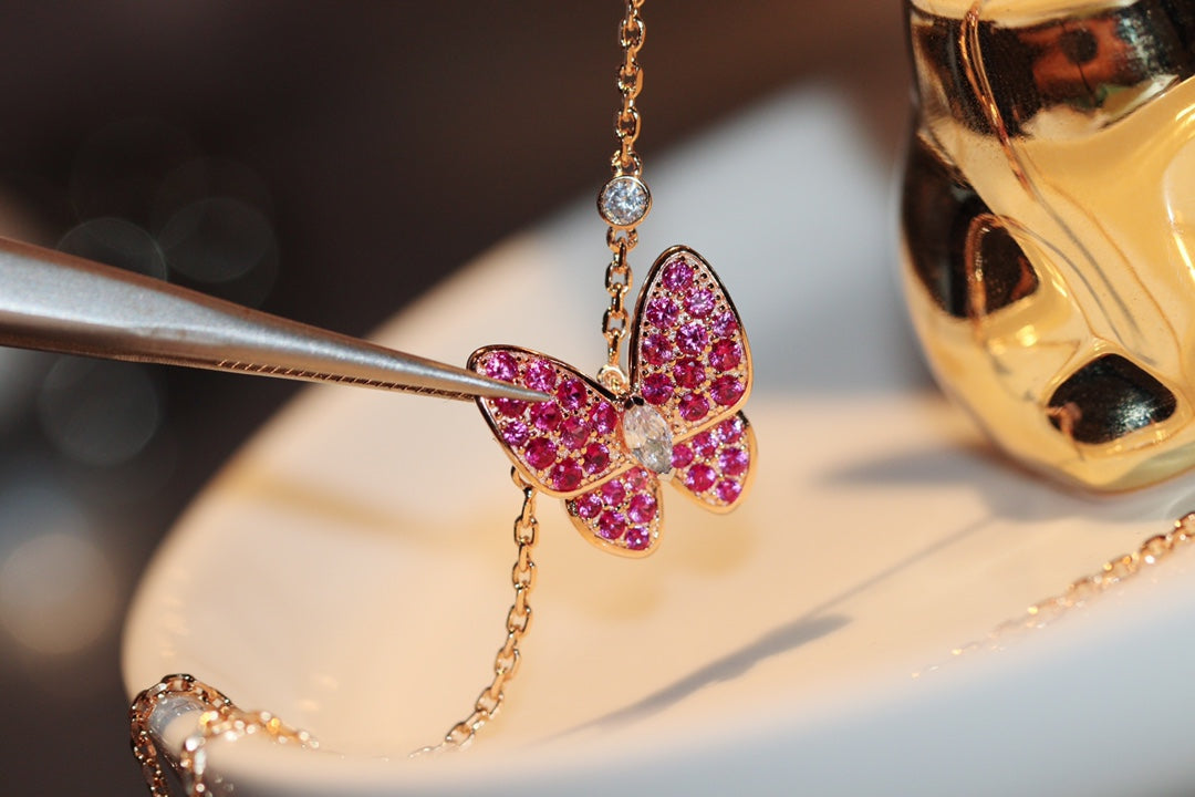[Spark]BUTTERFLY RED DIAMOND Spark GOLD NECKLACE