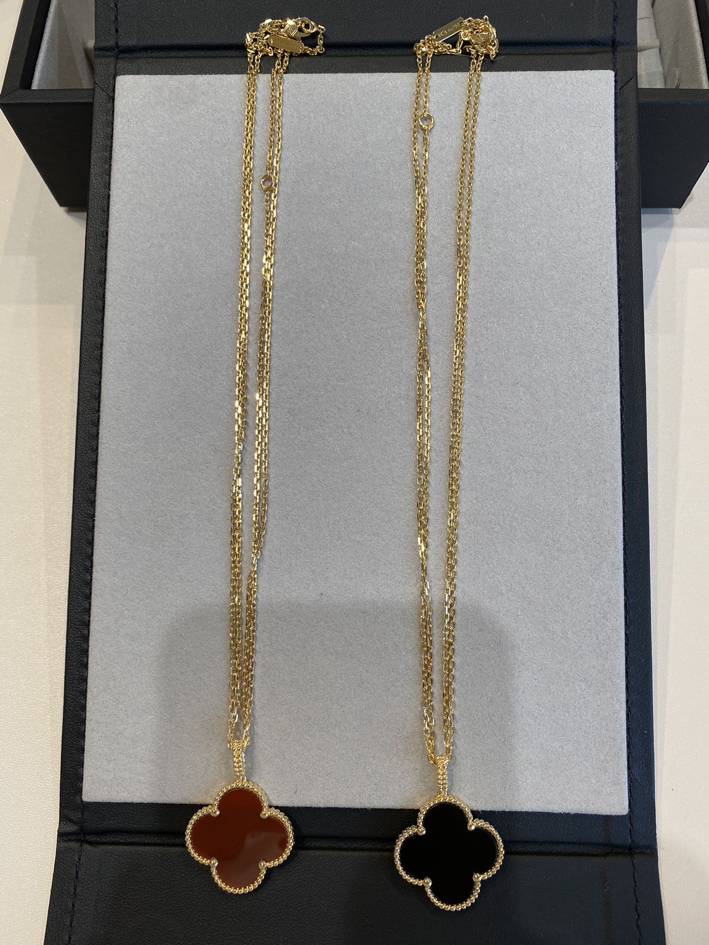 [Spark]CLOVER 25MM NECKLACE GOLD CARNELIAN