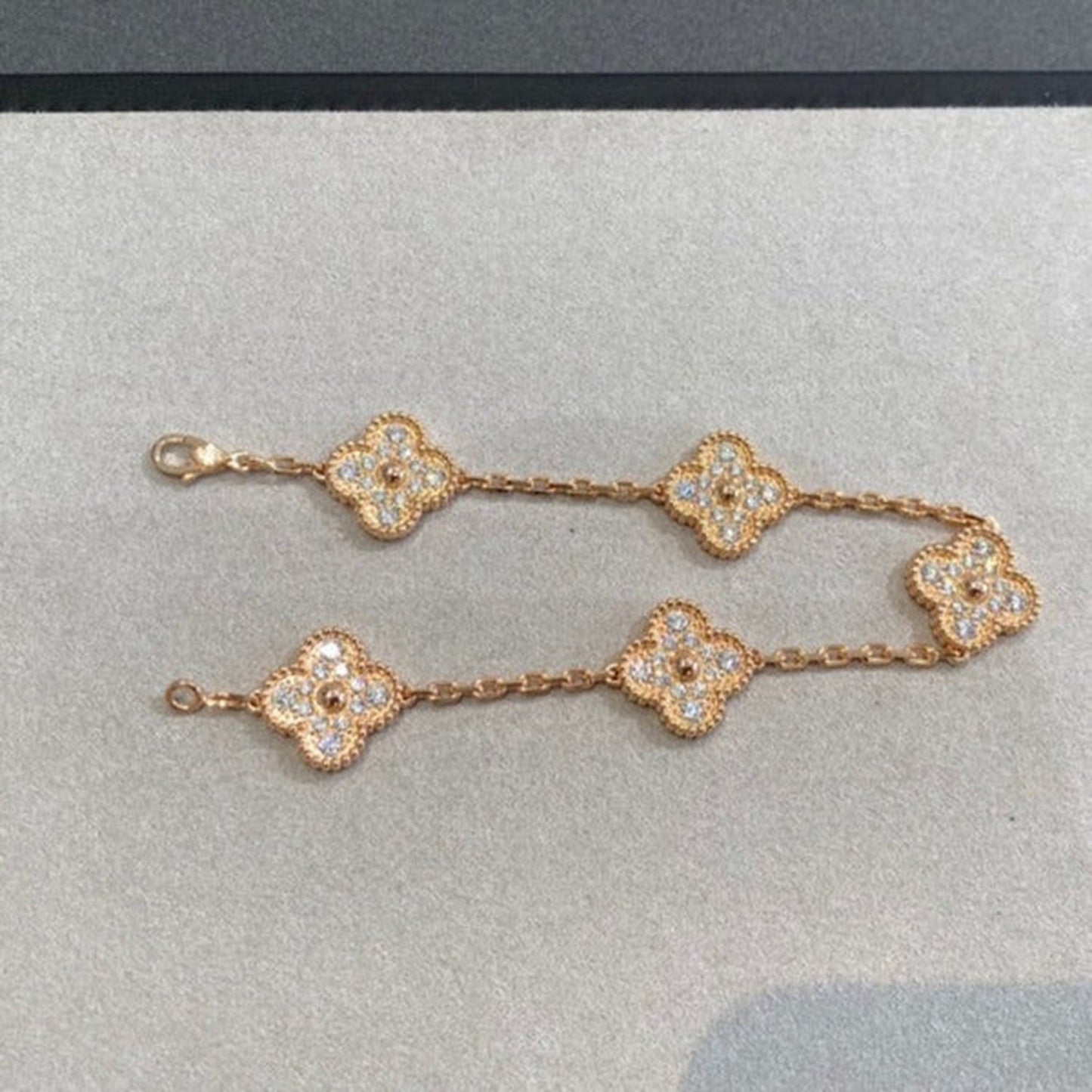 [Spark] CLOVER 5 MOTIF FULL DIAMOND BRACELET COLLECTION