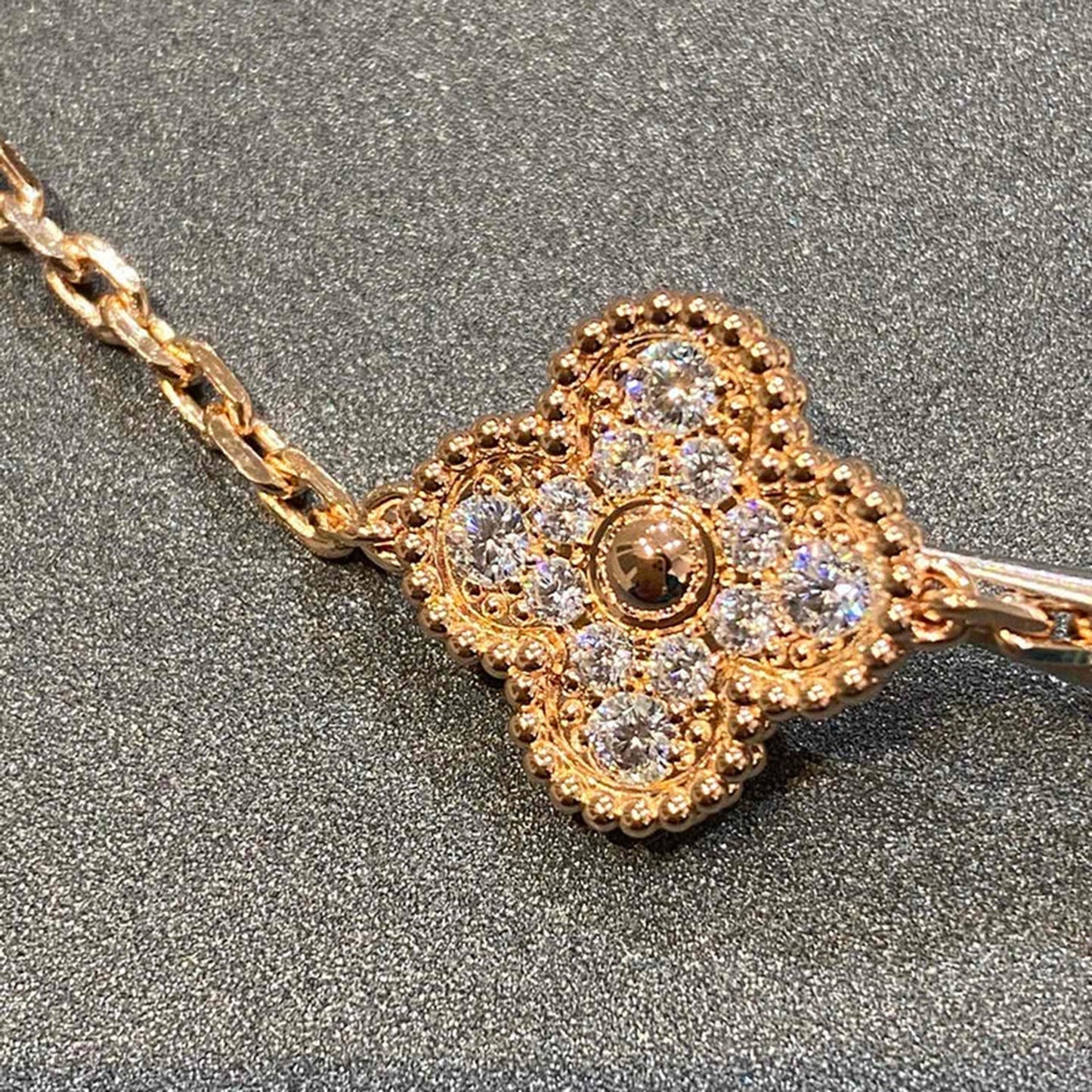 [Spark] CLOVER 5 MOTIF FULL DIAMOND BRACELET COLLECTION