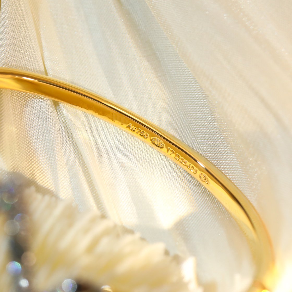 [Spark]VOLTE UPSITE DOWN GOLD DIAMOND BRACELET