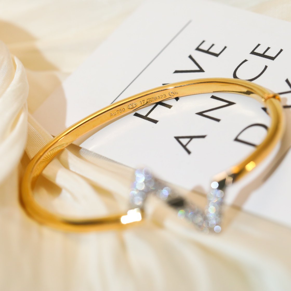 [Spark]VOLTE UPSITE DOWN GOLD DIAMOND BRACELET