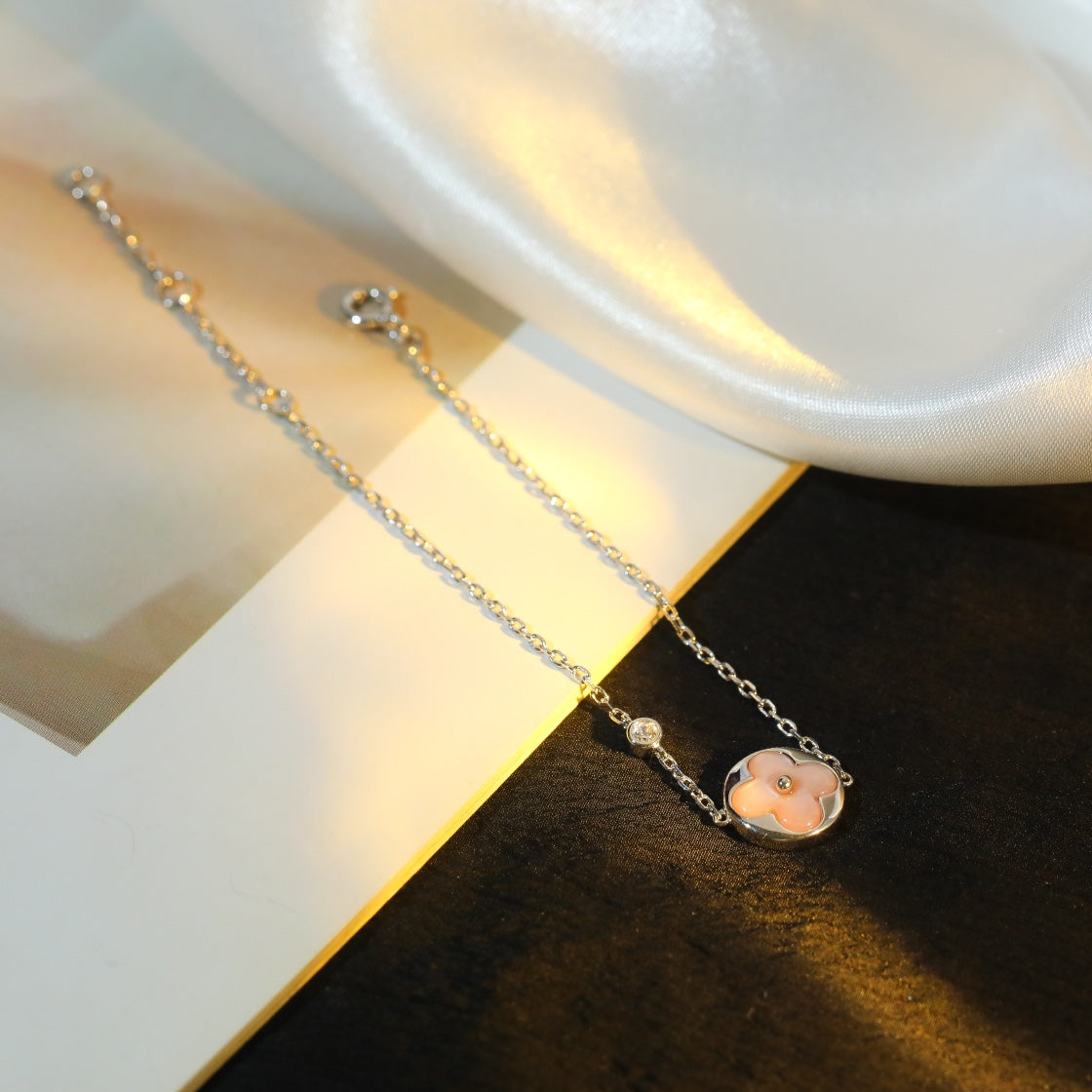 [Spark]SUN MOTIF PINK MOP SILVER BRACELET