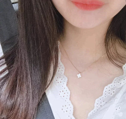 [Spark]CLOVER MINI 9.5MM WHITE MOTHER-OF-PEARL NECKLACE