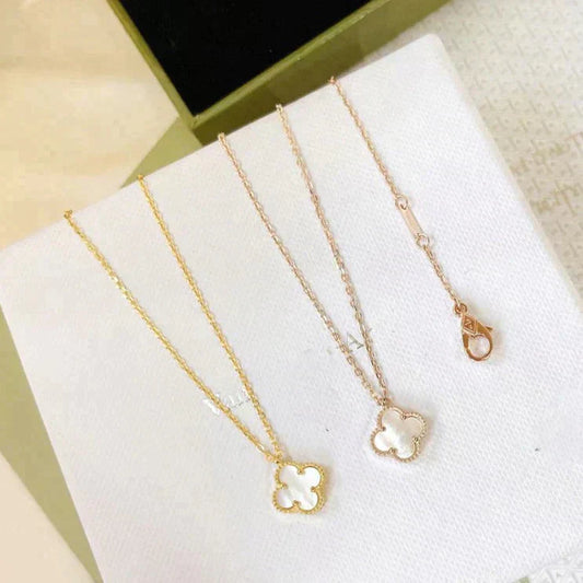 [Spark]CLOVER MINI 9.5MM WHITE MOTHER-OF-PEARL NECKLACE