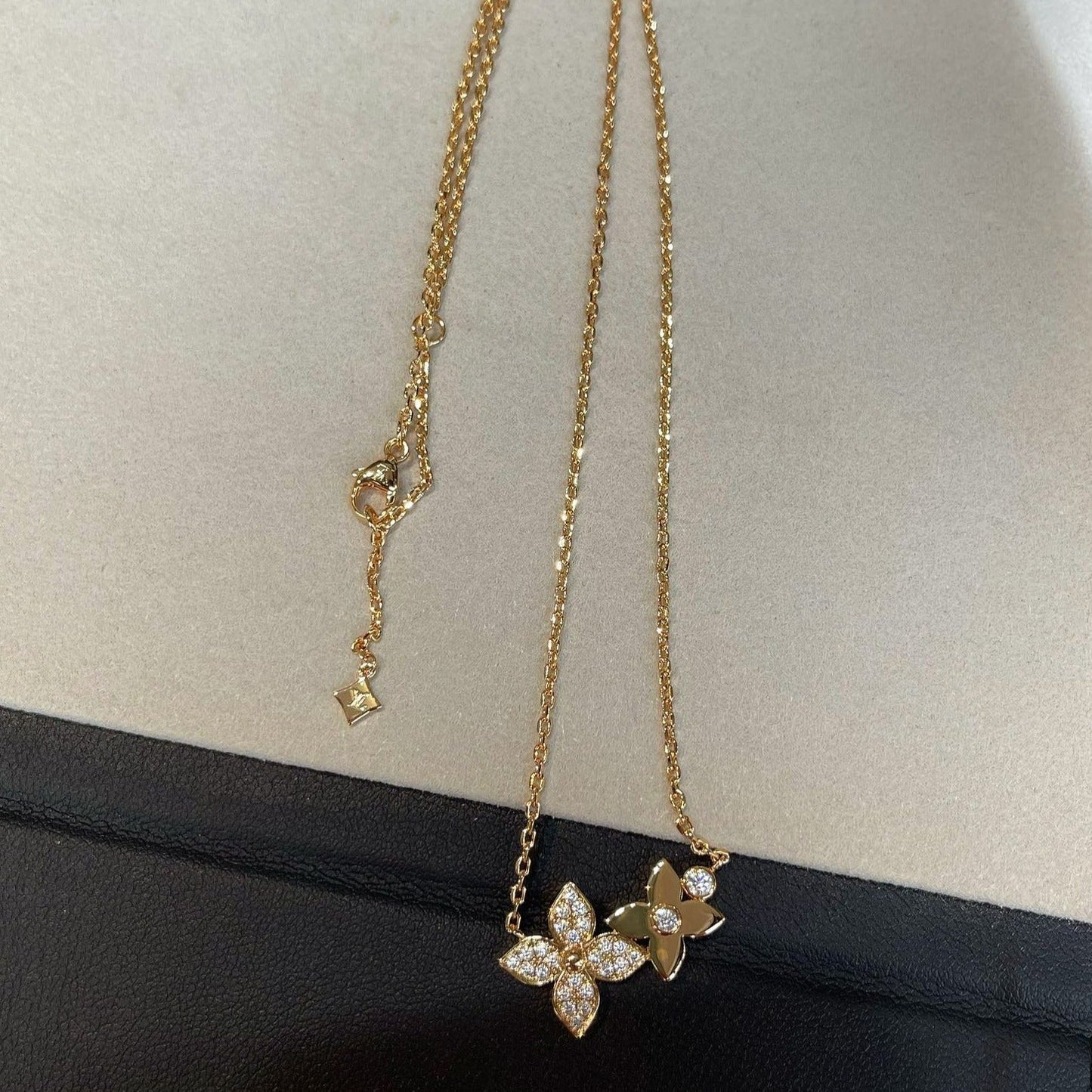 [Spark]STAR BLOSSOM NECKLACE PINK GOLD DIAMONDS