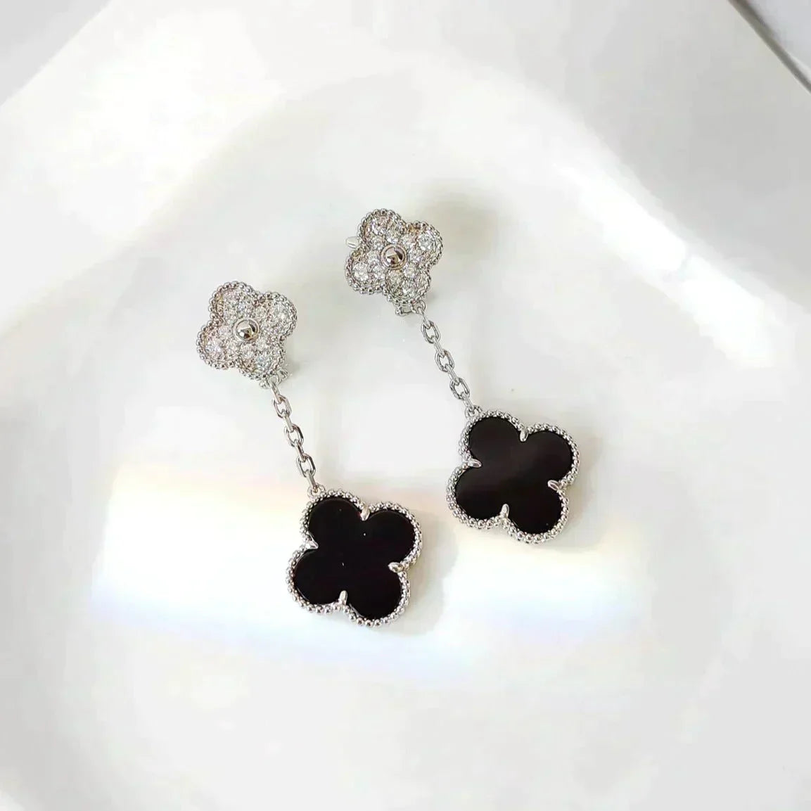 [Spark]CLOVER 2 MOTIFS  DIAMOND ONYX EARRINGS SILVER