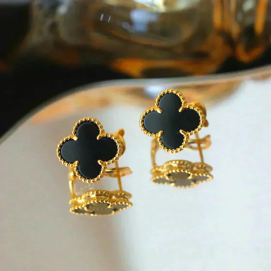 [Spark]CLOVER MEDIUM 1 MOTIFS  ONYX STUD EARRINGS