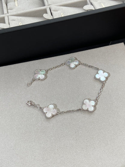 [Spark]CLOVER WHITE PEARL MOP 5 MOTIF BRACELET COLLECTION