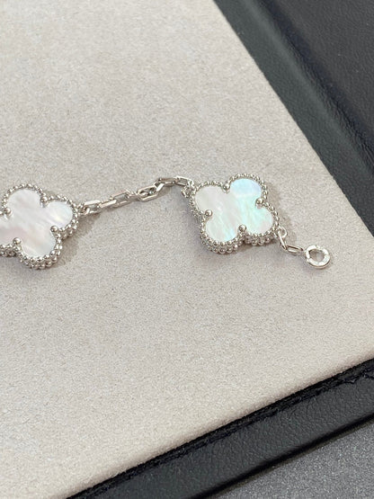[Spark]CLOVER WHITE PEARL MOP 5 MOTIF BRACELET COLLECTION
