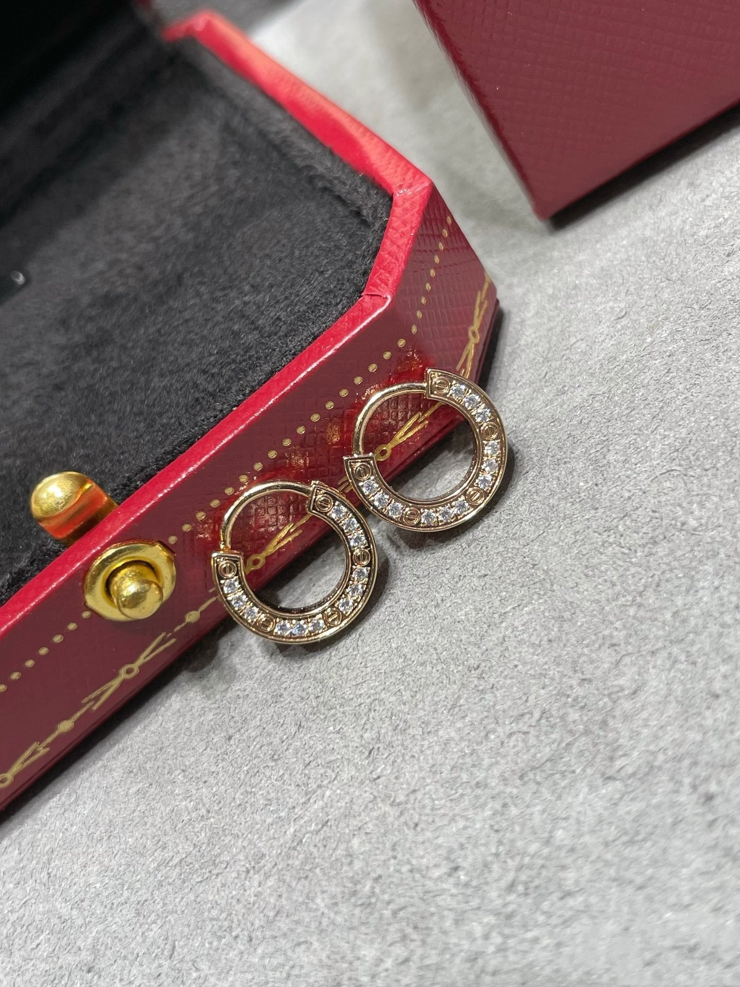 [Spark]LOVE DIAMOND EARRINGS