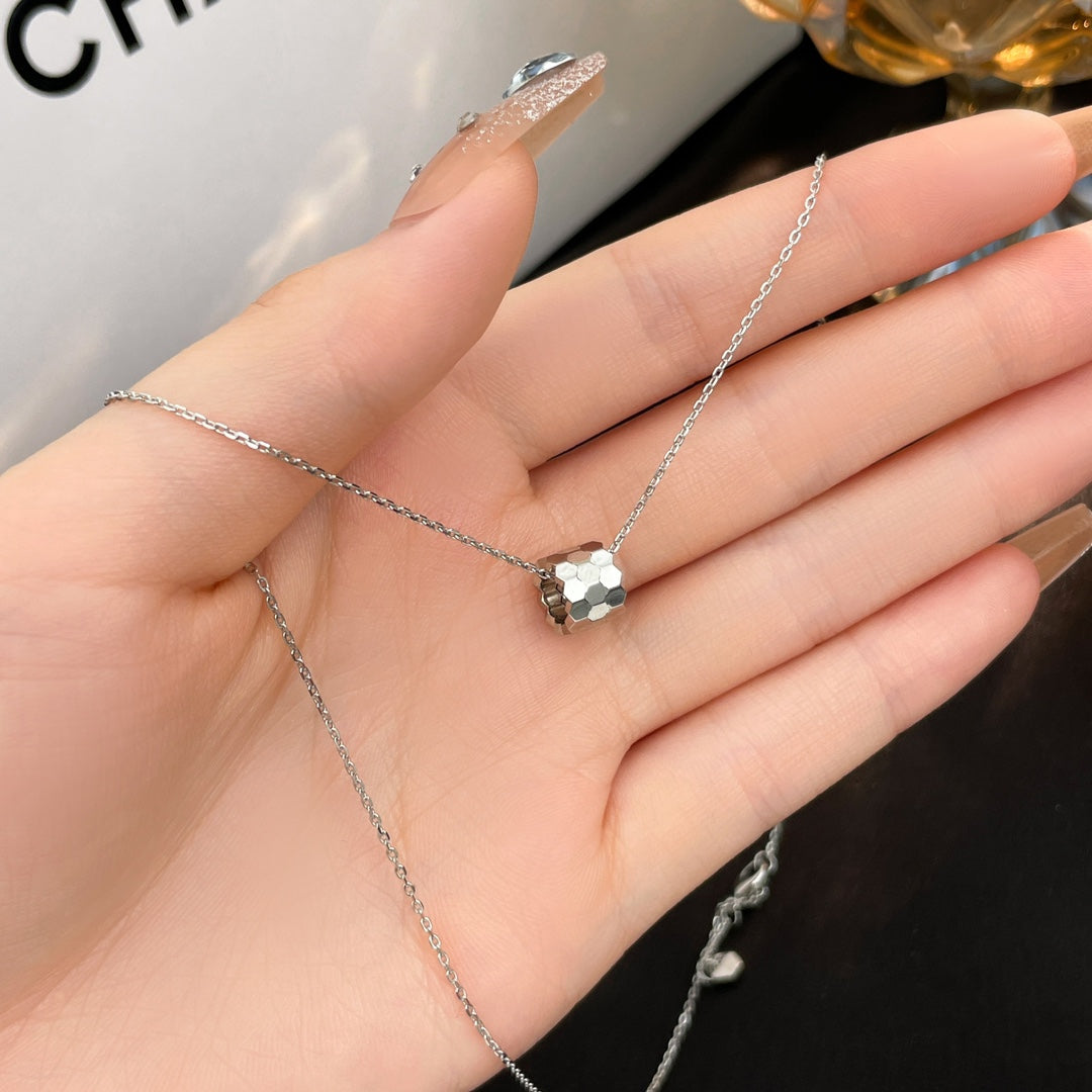 [Spark]BEE MINI NECKLACE
