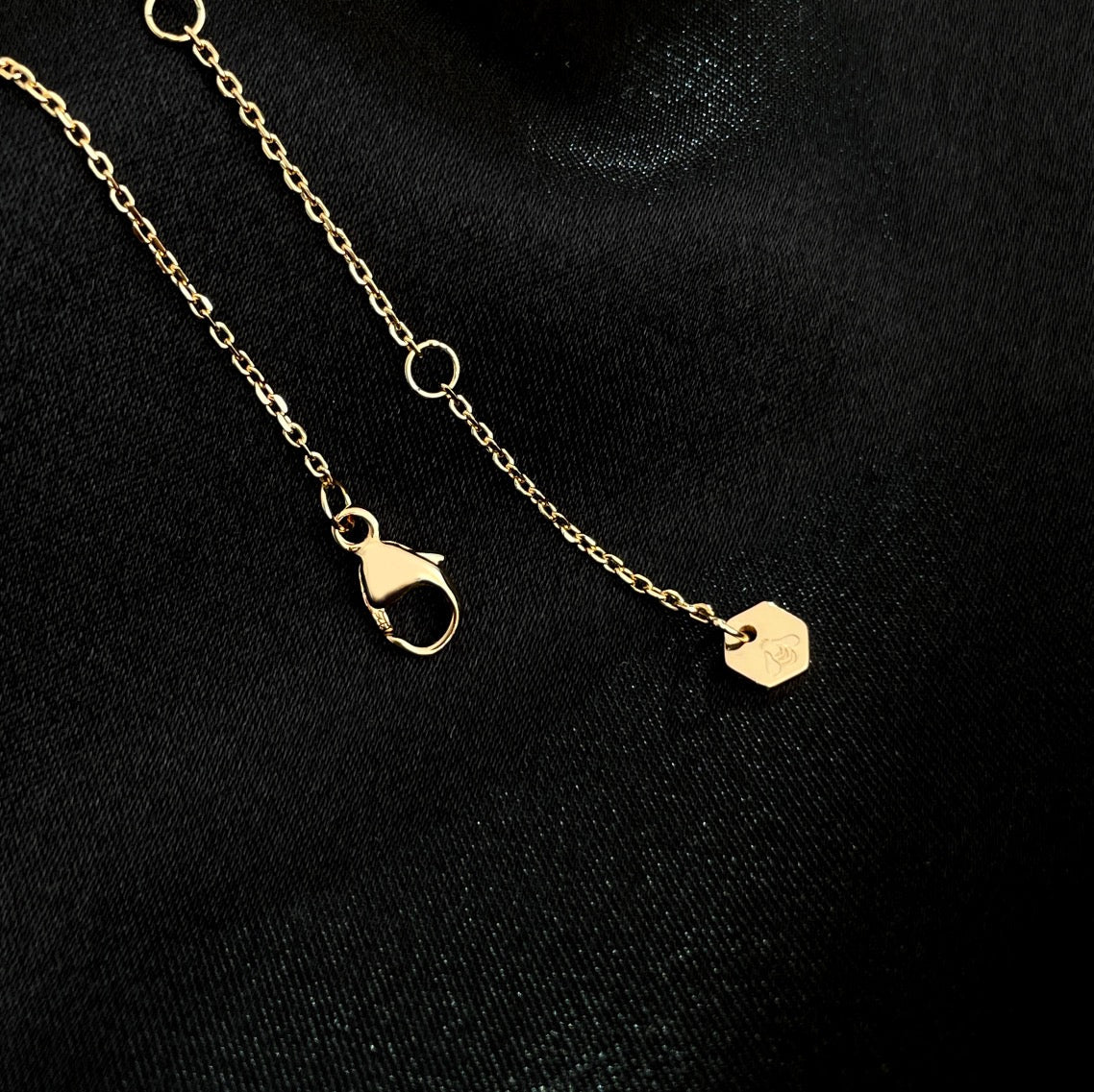 [Spark]BEE MINI NECKLACE