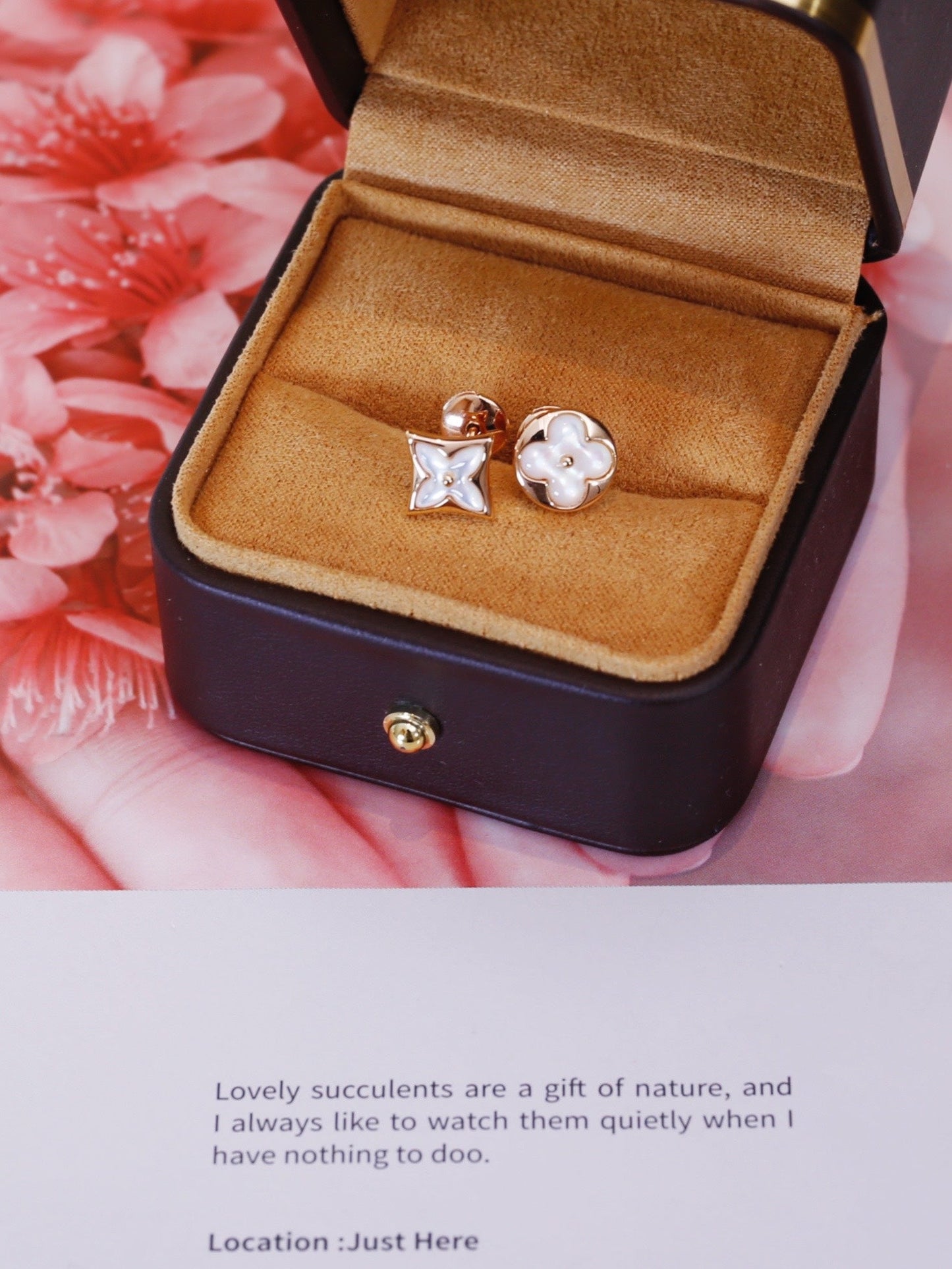 [Spark]STAR AND SUN PINK GOLD MOP STUD EARRINGS