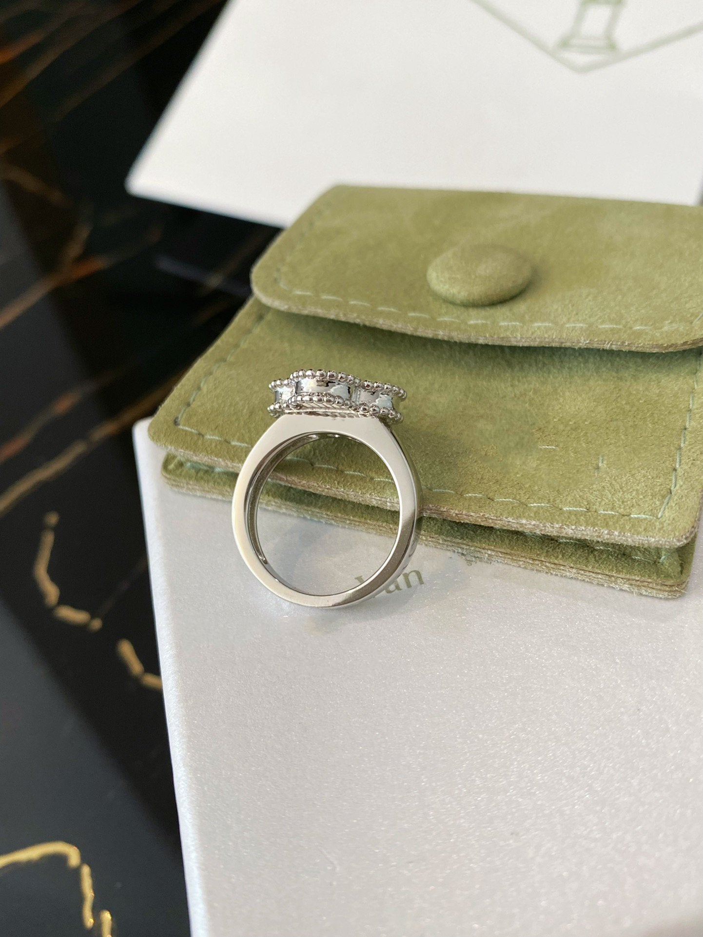 [Spark]CLOVER SILVER RING