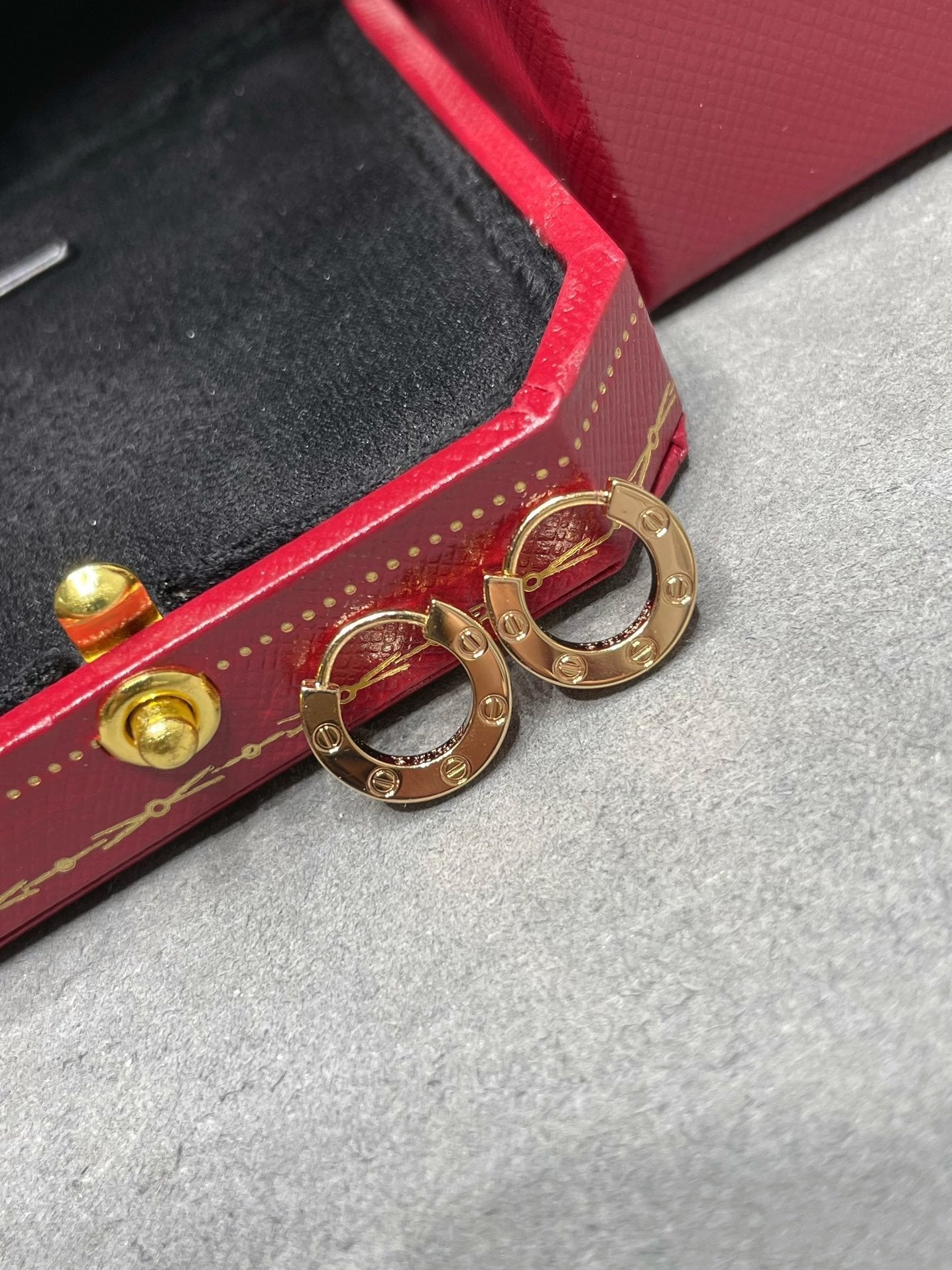 [Spark]LOVE MINI EARRINGS