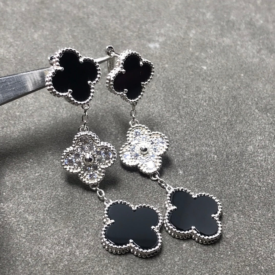 [Spark]CLOVER 3 MOTIF DIAMOND ONYX SILVER EARRINGS