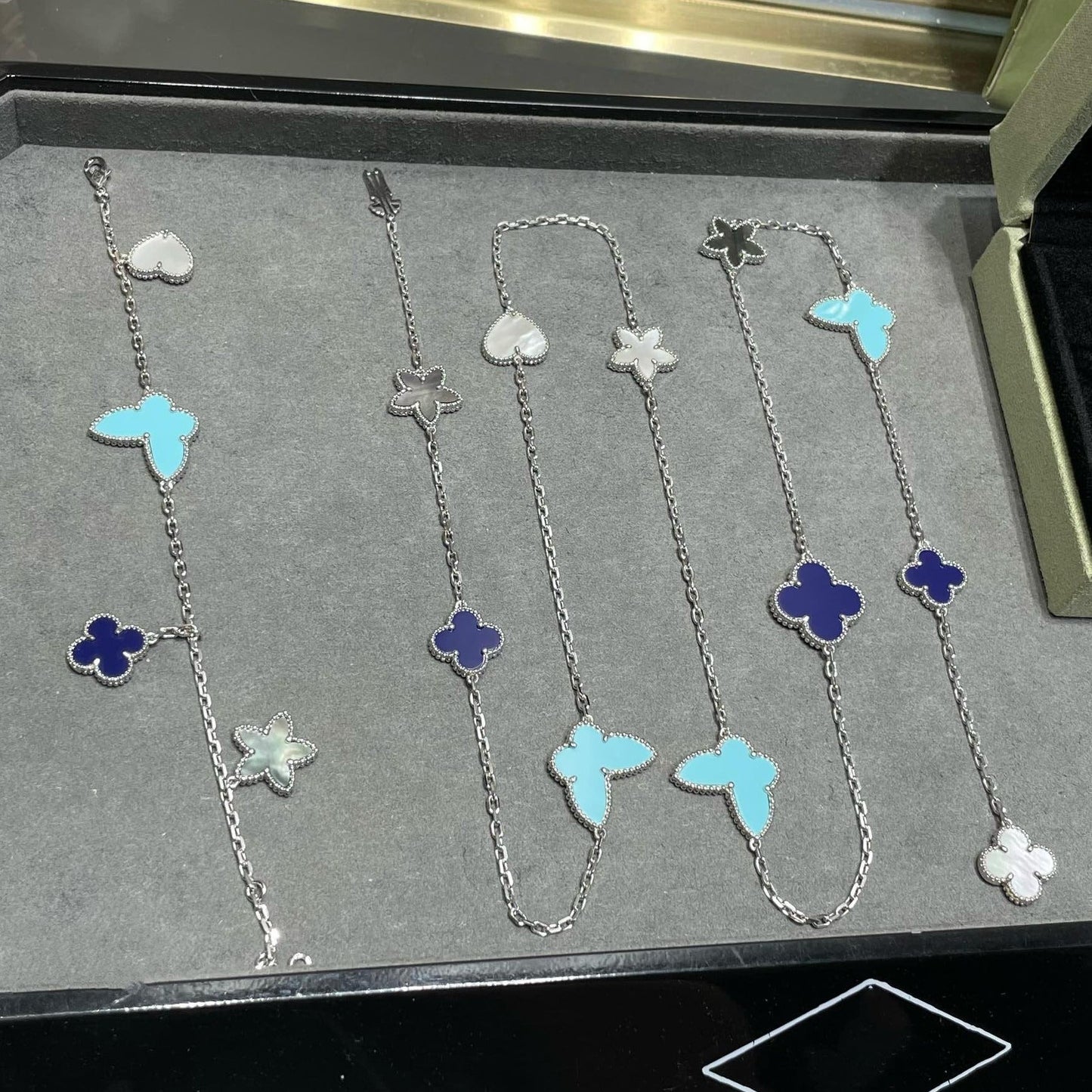 [Spark]LUCKY CLOVER SILVER 11 MOTIF NECKLACE