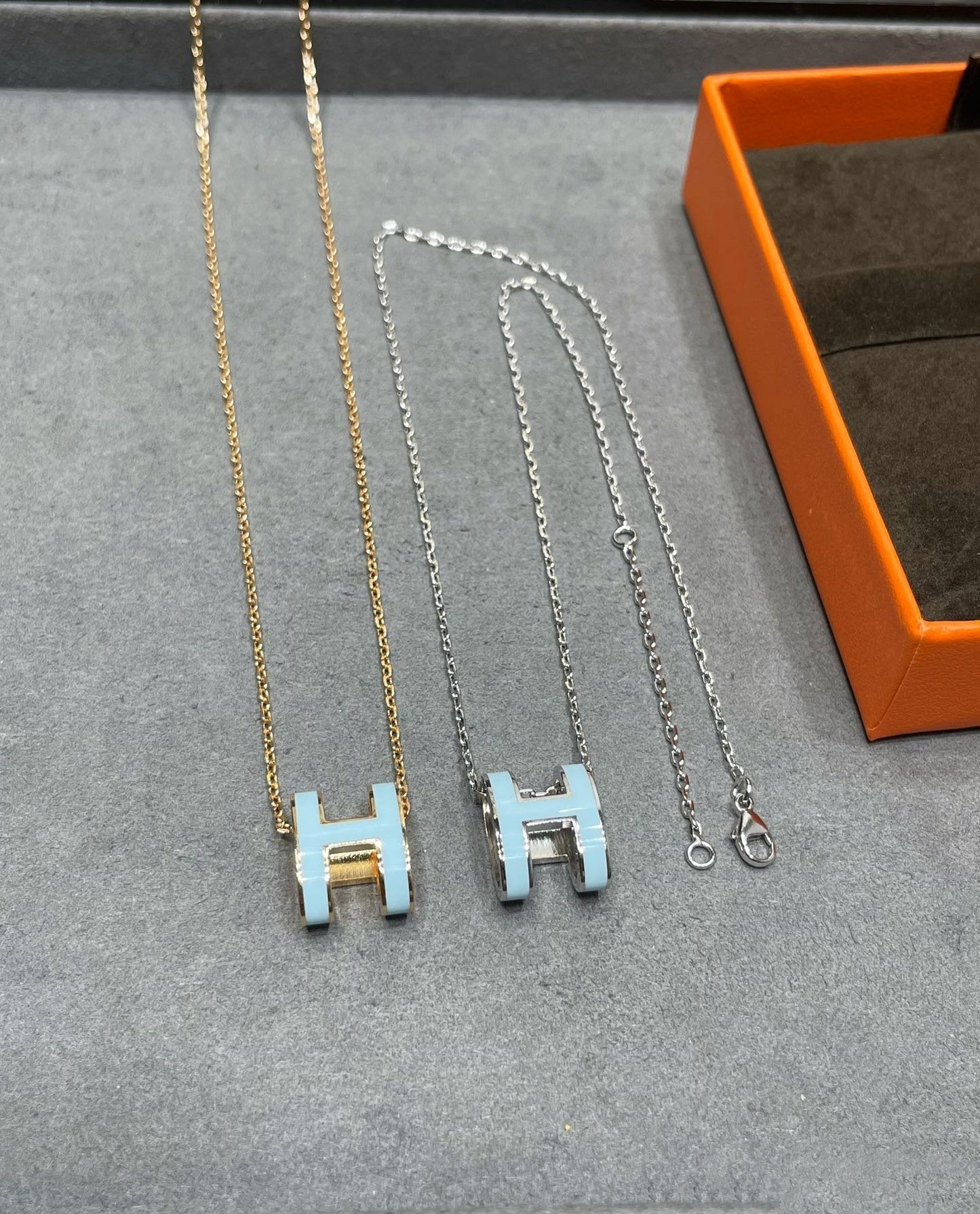 [Spark]POP H SKY BLUE NECKLACE
