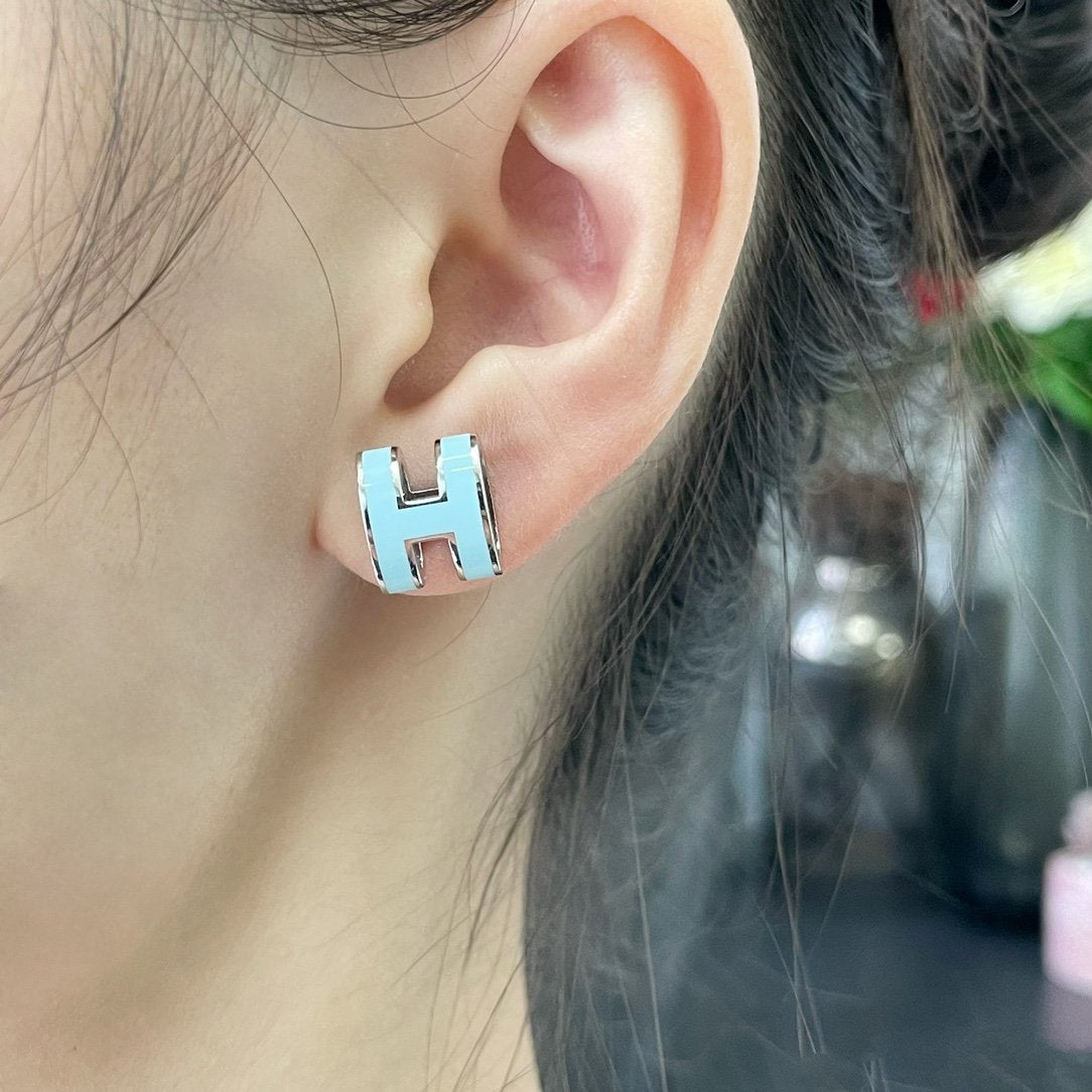 [Spark]POP H SKY BLUE STUD EARRINGS