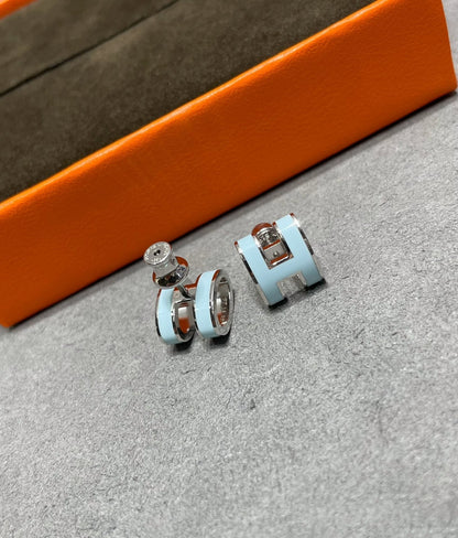 [Spark]POP H SKY BLUE STUD EARRINGS