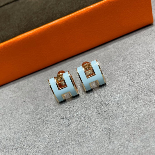 [Spark]POP H SKY BLUE STUD EARRINGS