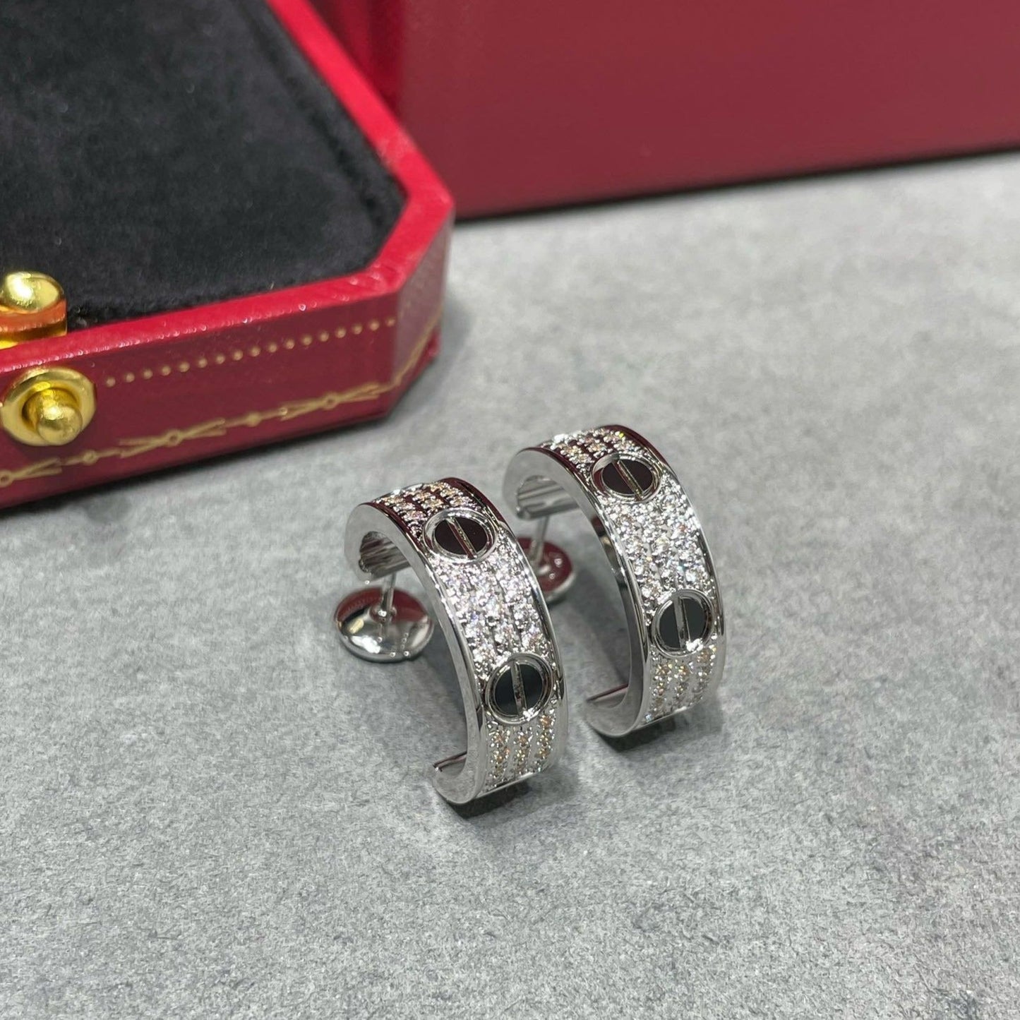 [Spark]LOVE CERAMIC DIAMOND PAVED SILVER EARRINGS