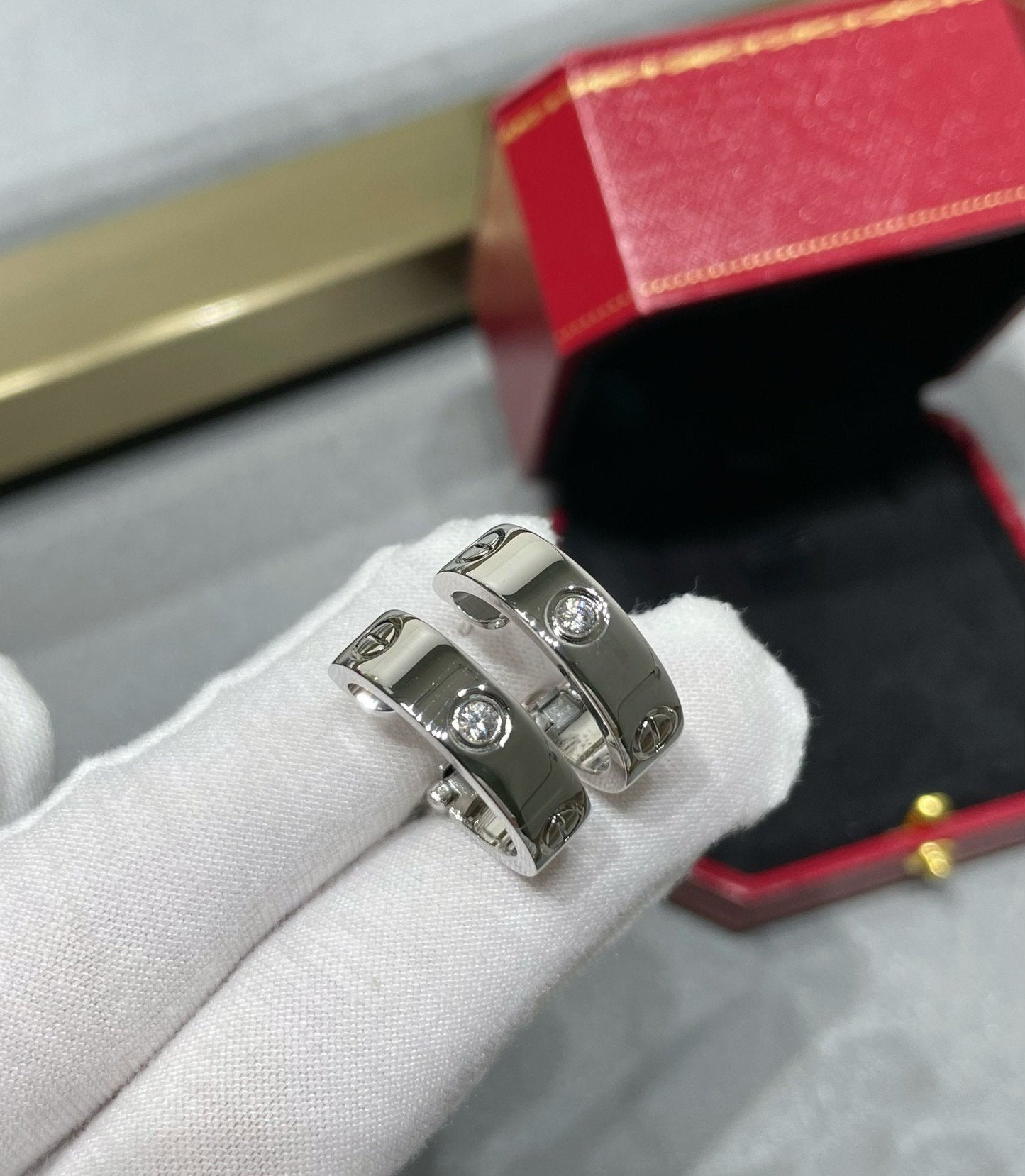 [Spark]LOVE 5.5MM 1 DIAMOND EARRINGS