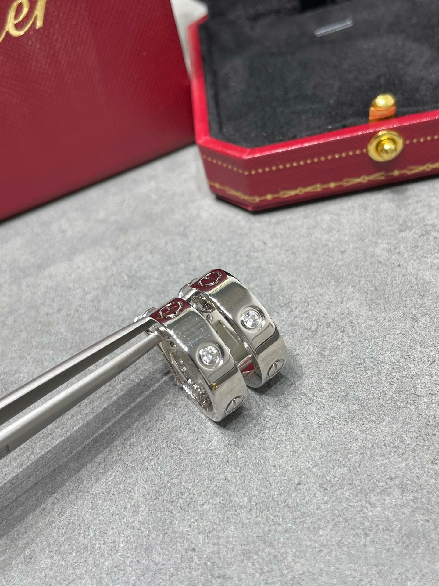 [Spark]LOVE 5.5MM 1 DIAMOND EARRINGS