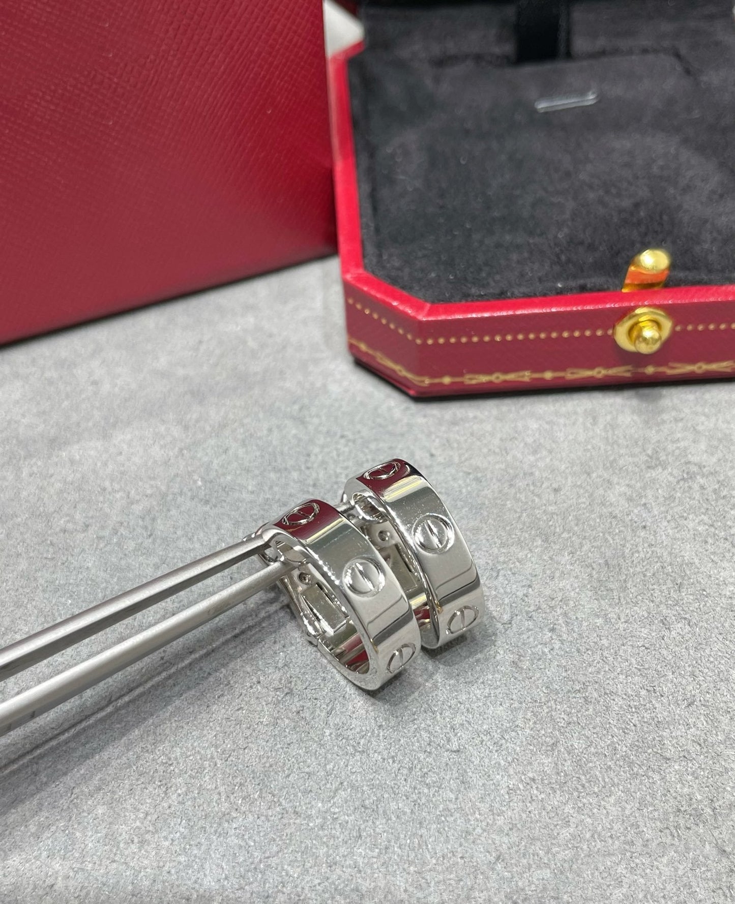 [Spark]LOVE 5.5MM EARRINGS