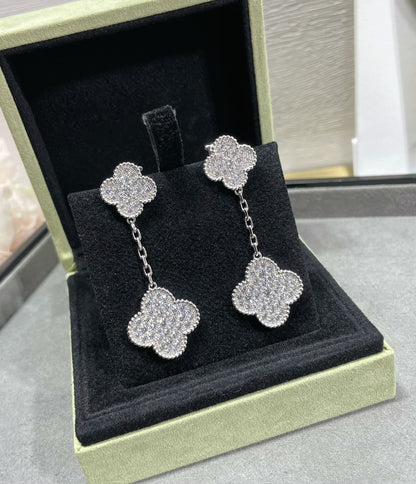 [Spark]CLOVER 2 MOTIFS DIAMOND PAVED SILVER EARRINGS