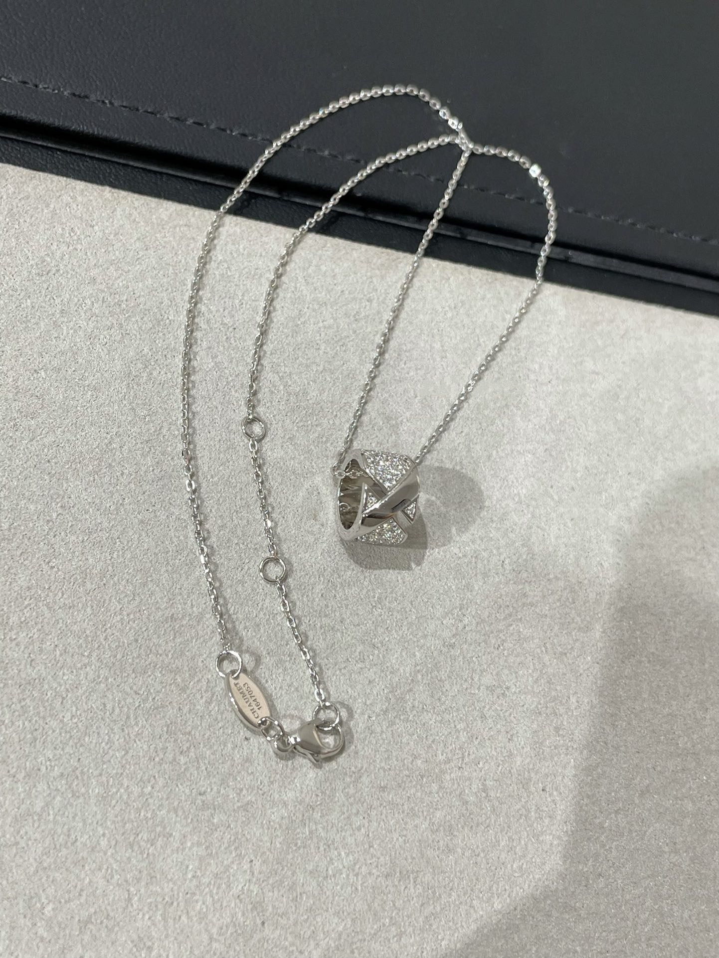 [Spark]LIENS EVIDENCE DIAMOND PAVED NECKLACE