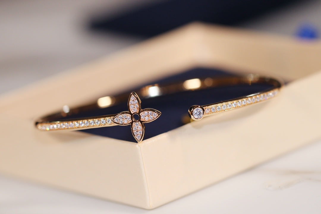 [Spark]IDYLLE GOLD OPEN BRACELET DIAMOND PAVED