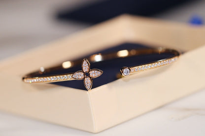 [Spark]IDYLLE GOLD OPEN BRACELET DIAMOND PAVED