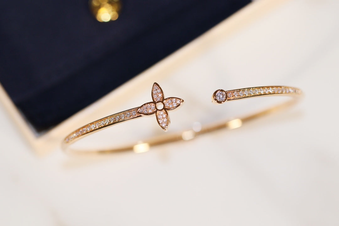 [Spark]IDYLLE GOLD OPEN BRACELET DIAMOND PAVED