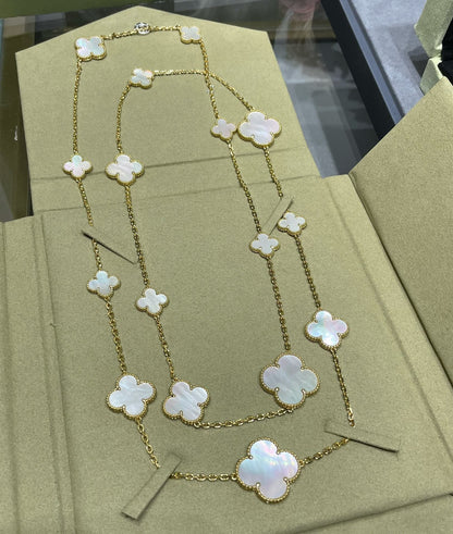 [Spark]CLOVER 16 MOTIF WHITE MOP GOLD NECKLACE