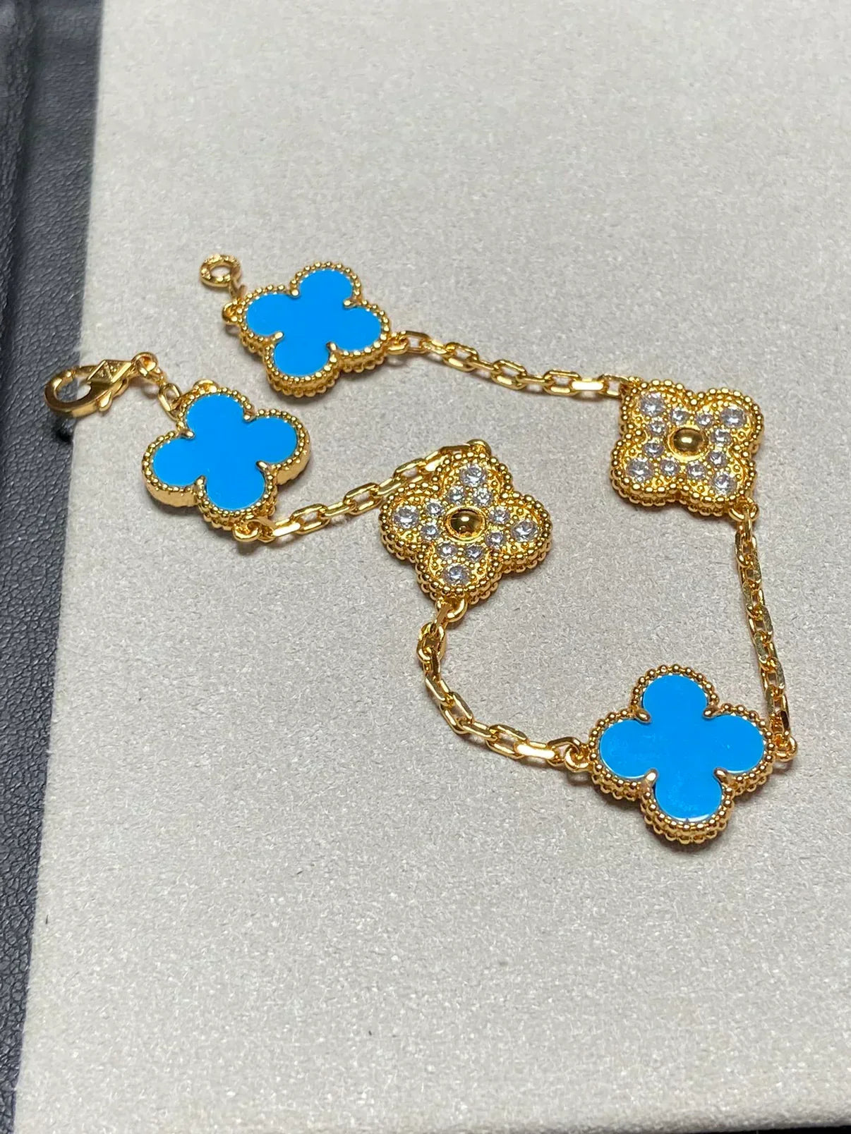 [Spark] CLOVER 5 MOTIF BLUE AGATE BRACELET COLLECTION