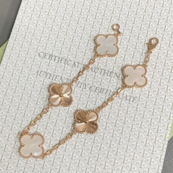 [Spark]CLOVER WHITE PEARL MOP 5 MOTIF BRACELET COLLECTION